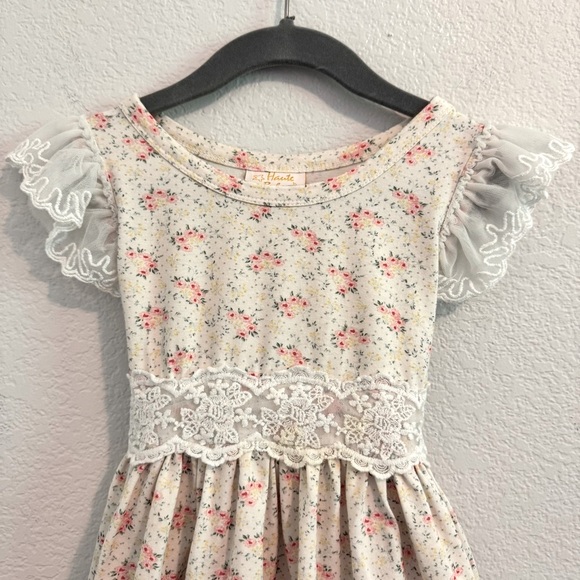 Haute Baby Pink & Cream with Lace Details Sundress with Flutter Sleeves. Size 6Y - Picture 3 of 15